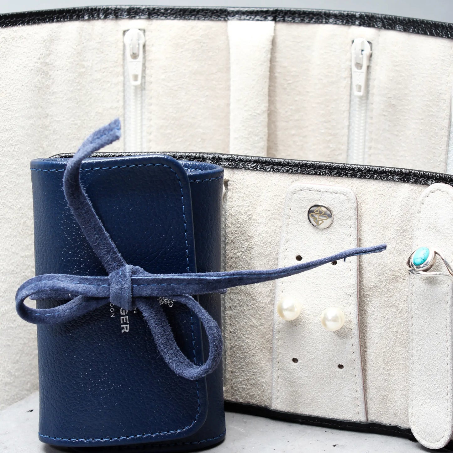 Marine Blue/Ecru
