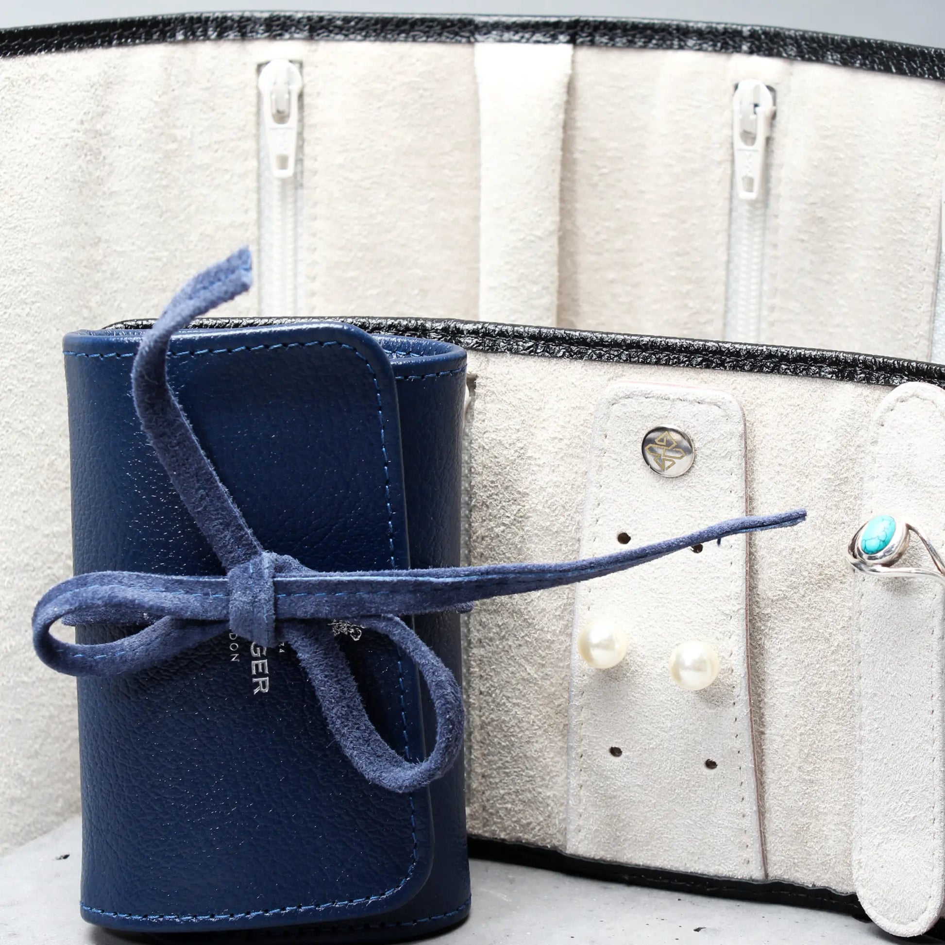 Marine Blue/Ecru