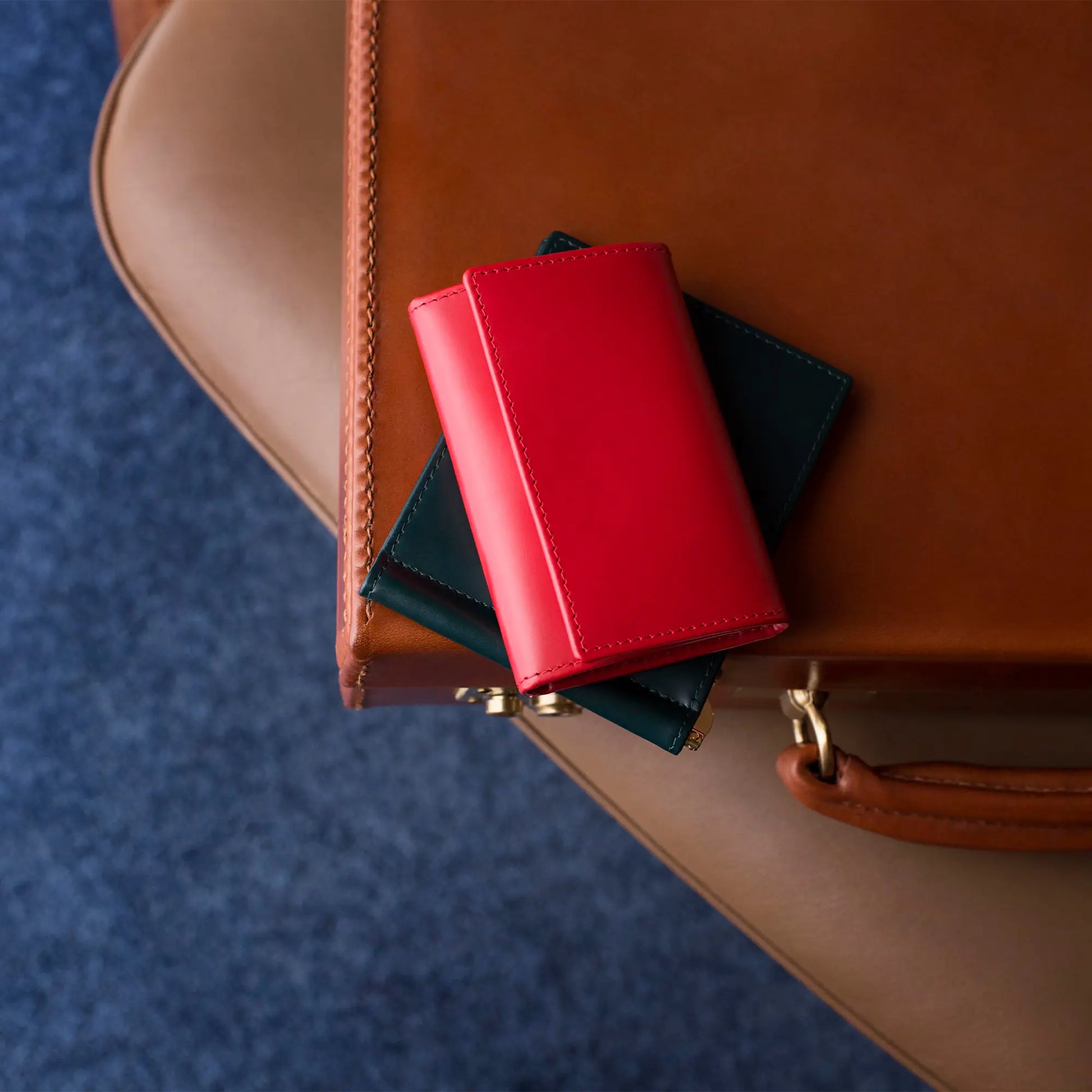 Red/London Tan